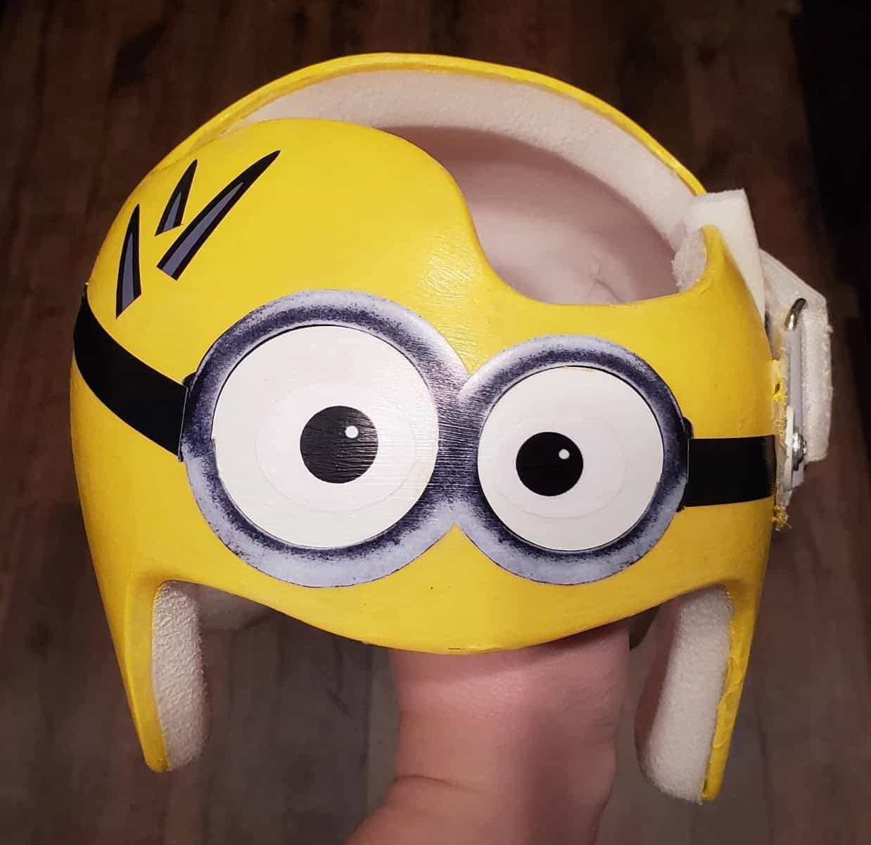 Minion Head cranial band decals - Image 24